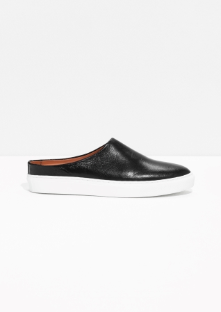 slip on sneaker